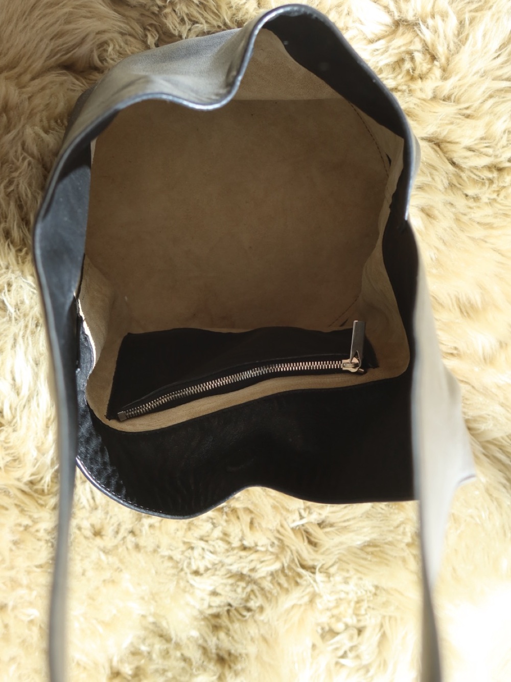 Reformation Silvana Bag Medium Black - Picture 7 of 10